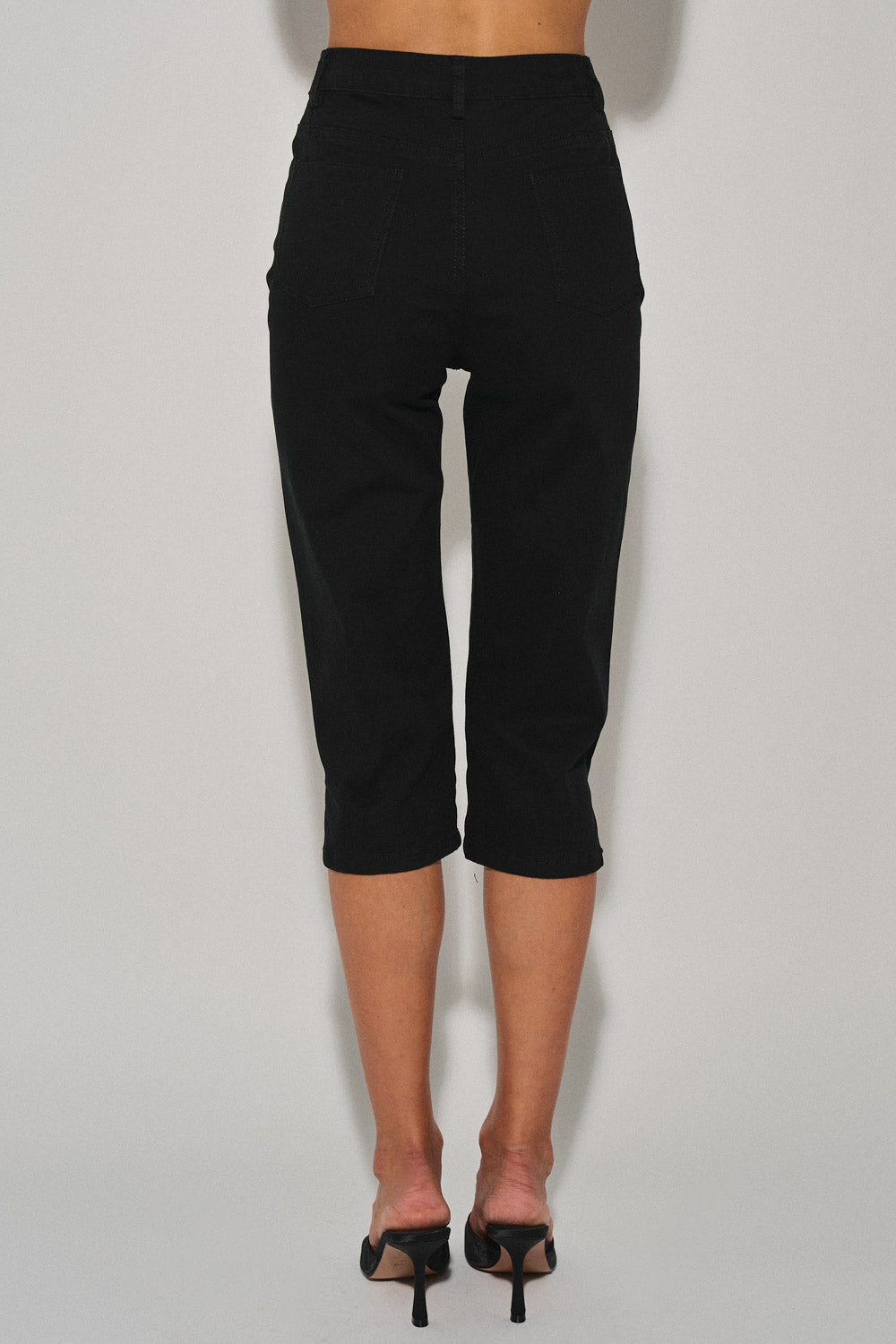 Bailey Capri Pants